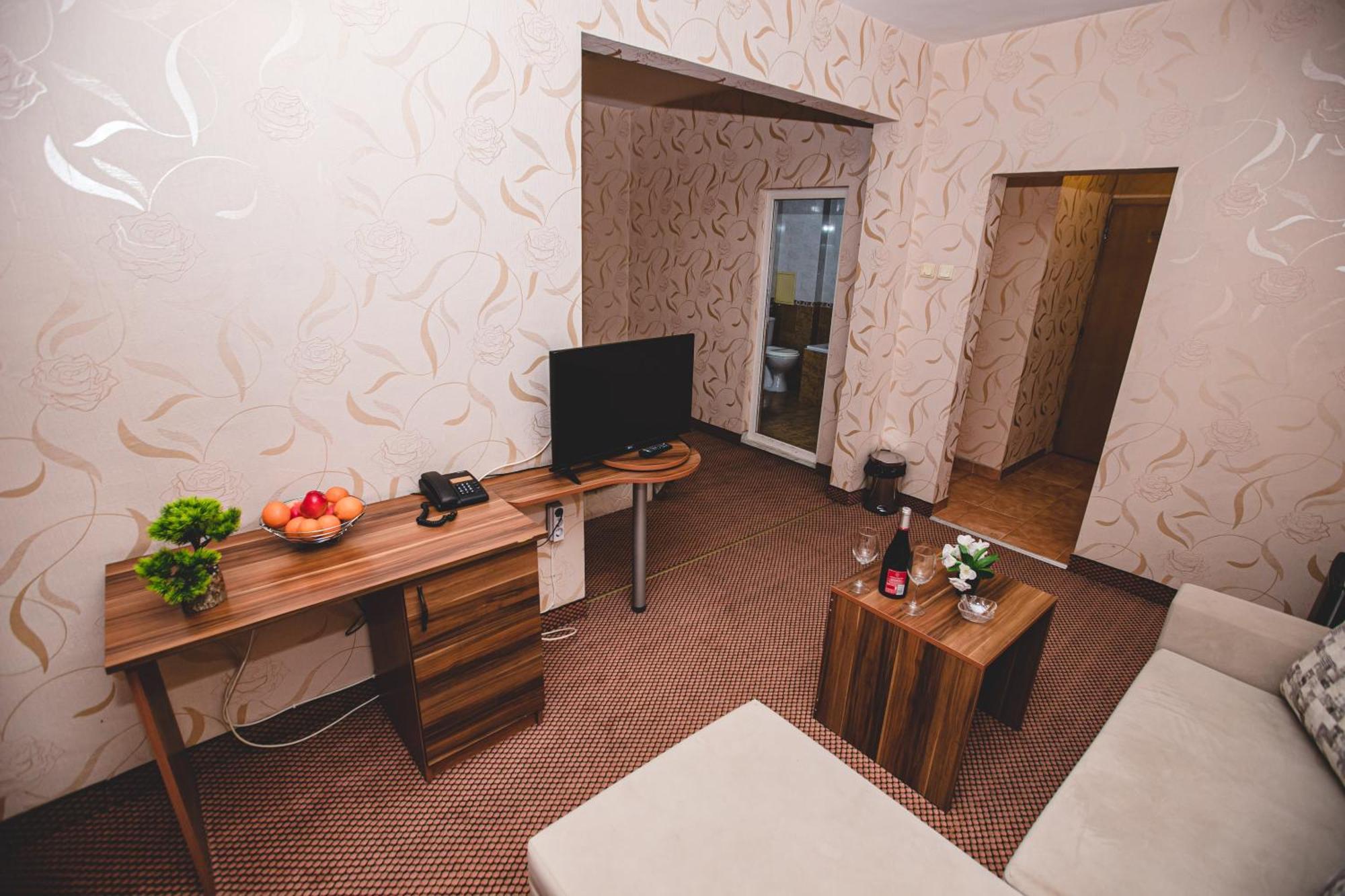 Rodopi Hotel Haskovo Bagian luar foto