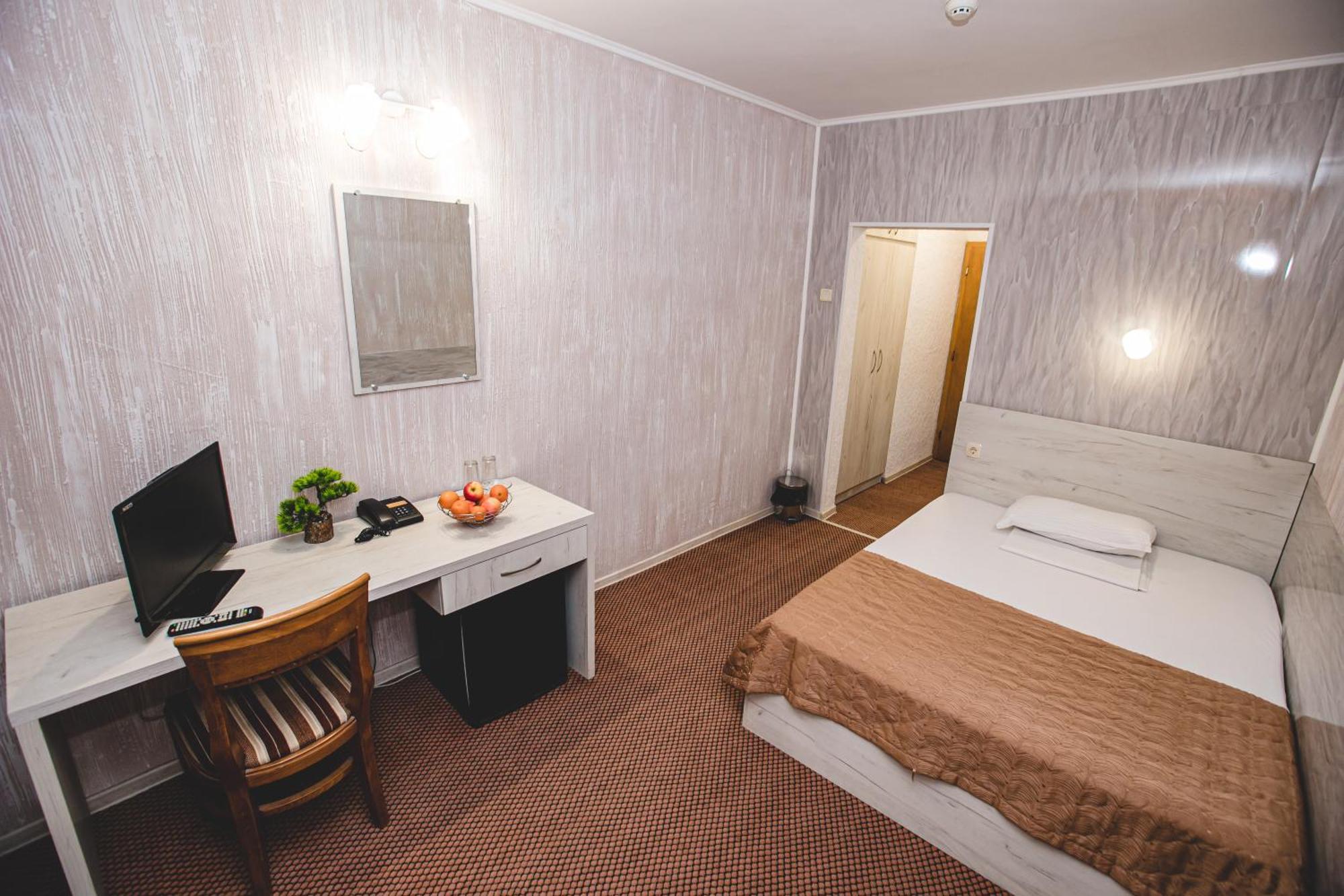 Rodopi Hotel Haskovo Bagian luar foto