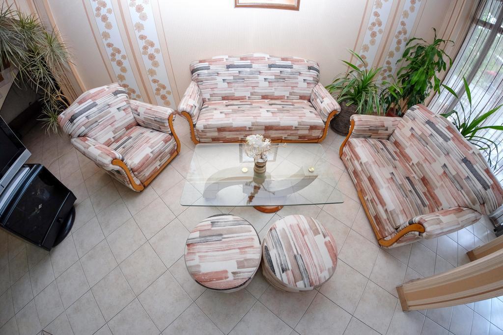 Rodopi Hotel Haskovo Bagian luar foto
